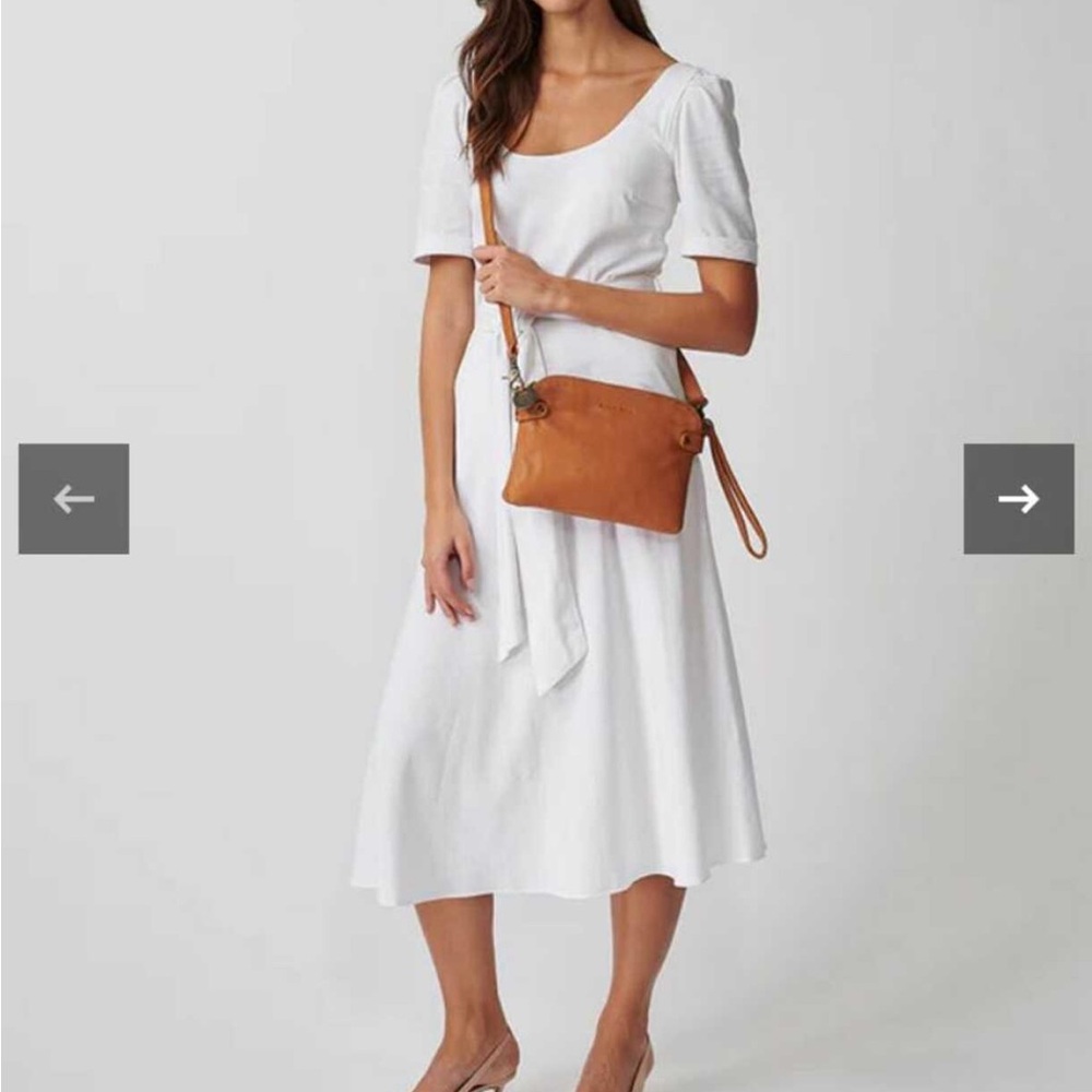 Wanderer’s Leather Purse